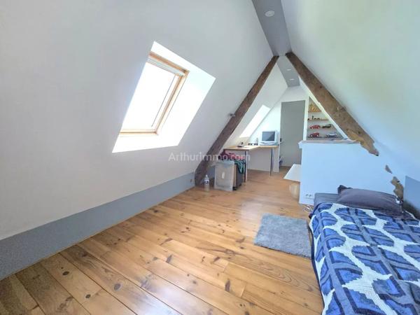 Vente                                                      Maison
                        
                     9 pièces                      190 m2                     à Languidic