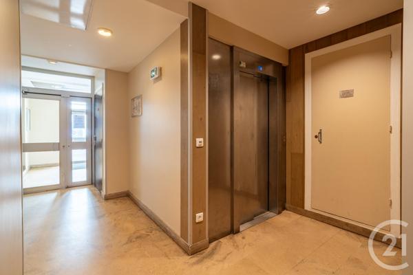 Appartement F2 à vendre  2 pièces - 57,16 m 2   PARIS  - 75012