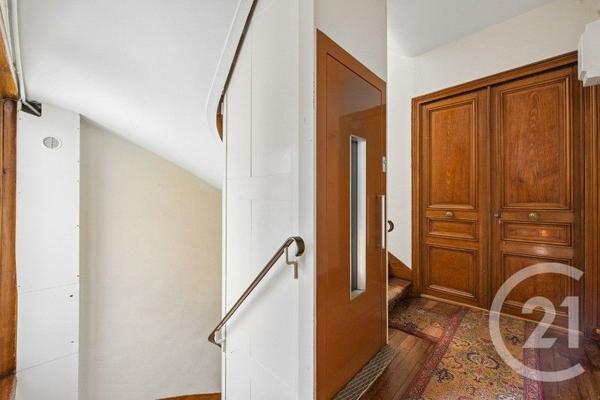 Appartement F3 à vendre  3 pièces - 83,11 m 2   PARIS  - 75018