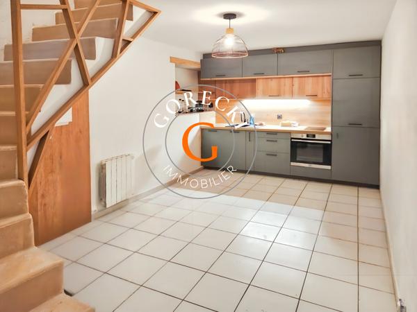 Uzès (30700) A vendre, maison de village à seulement 5 minutes d'Uzès