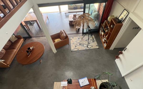 Maison à vendre    7 pièces • 200 m2 Saint-Pierre