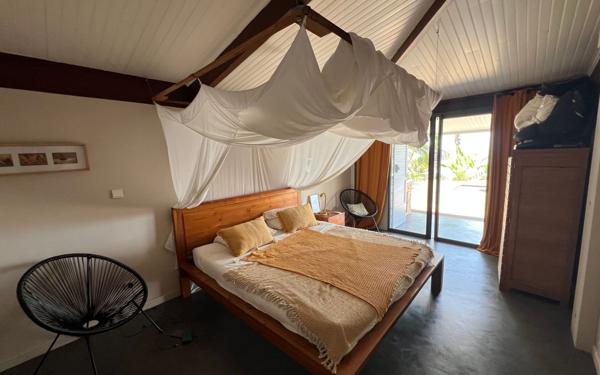 Maison à vendre    7 pièces • 200 m2 Saint-Pierre