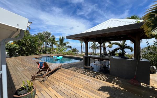 Maison à vendre    7 pièces • 200 m2 Saint-Pierre