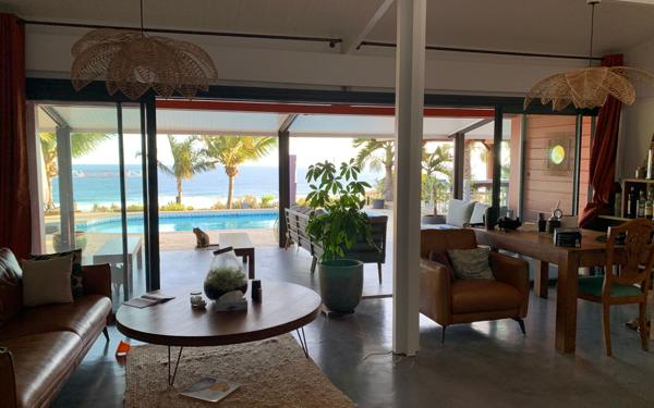 Maison à vendre    7 pièces • 200 m2 Saint-Pierre