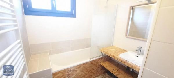 Maison à louer 6 pièces 130.85m²