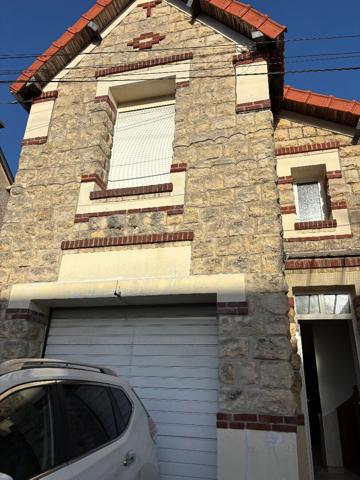 MAISON CAEN quartier St Paul avec cours et garage