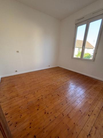 MAISON CAEN quartier St Paul avec cours et garage