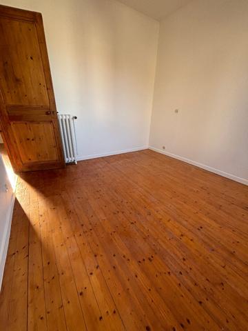 MAISON CAEN quartier St Paul avec cours et garage