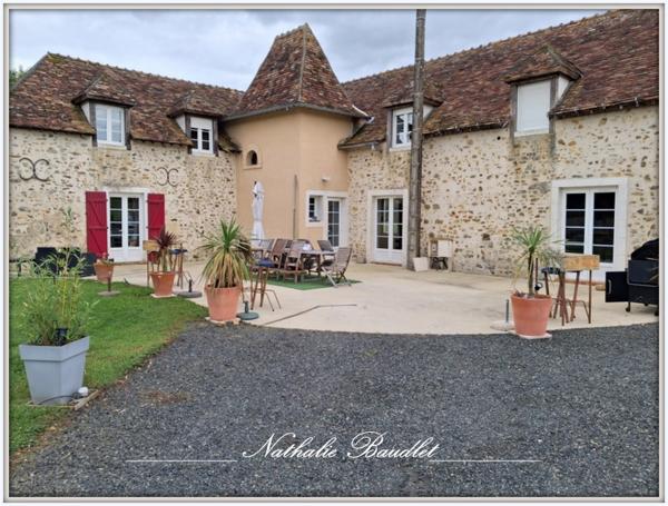 Brûlon (72350) Ancien moulin de 9 pièces (7 chambres) sur 4965m² de terrain