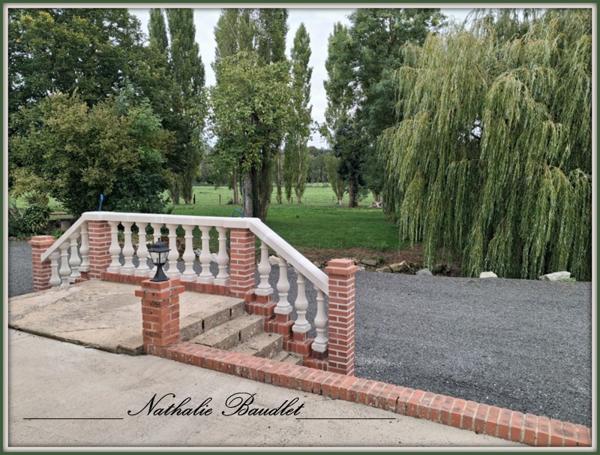 Brûlon (72350) Ancien moulin de 9 pièces (7 chambres) sur 4965m² de terrain