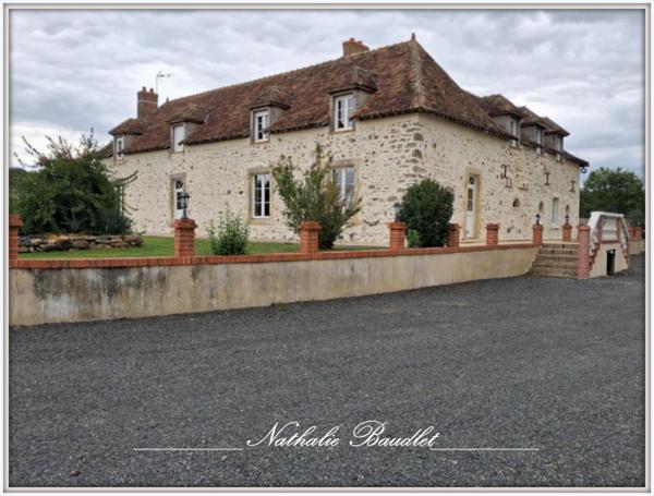 Brûlon (72350) Ancien moulin de 9 pièces (7 chambres) sur 4965m² de terrain