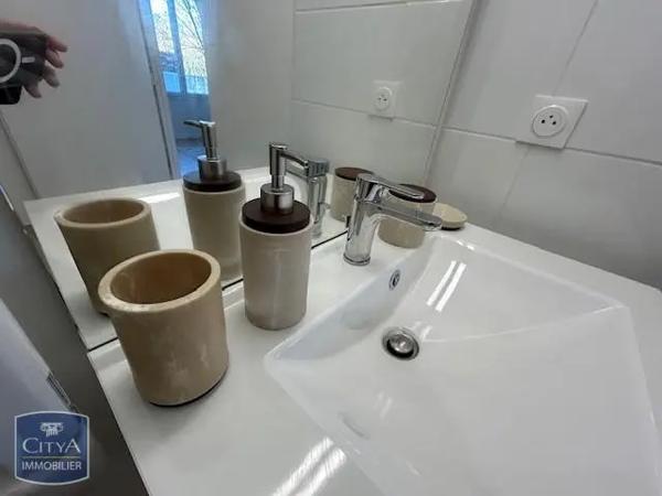 Appartement à louer 1 pièce 30.6m² Cergy (95000)