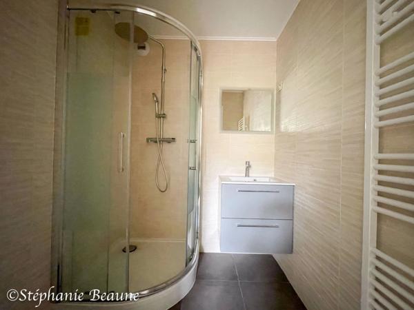 Appartement 3 pièces 62m2, DPE C et double parking
