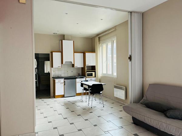 APPARTEMENT MEUBLE A LOUER A SAINT QUENTIN 02100.