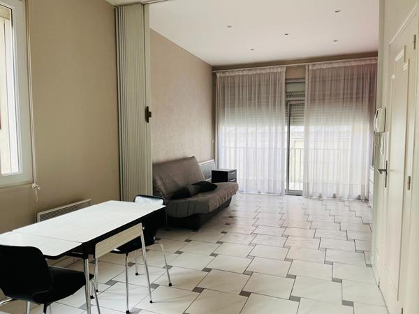 APPARTEMENT MEUBLE A LOUER A SAINT QUENTIN 02100.
