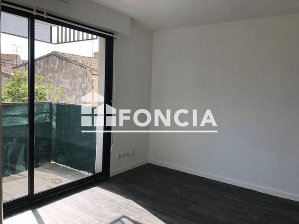 Location Studio 32.68 m² - RUE H.BATAILLE/AV JEAN JAURES Nimes 30900