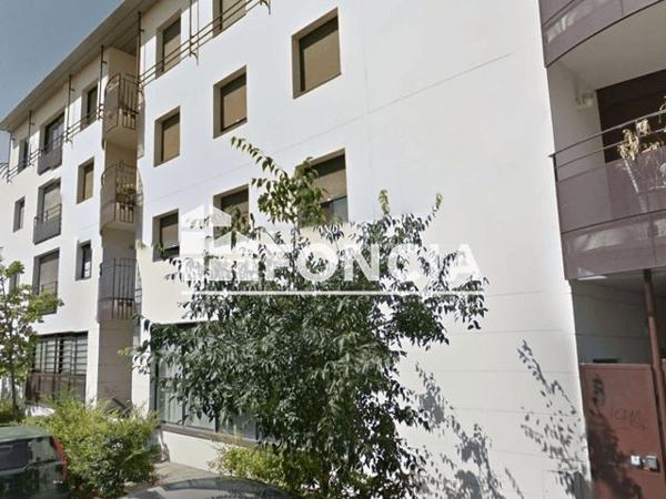 Location Studio 32.68 m² - RUE H.BATAILLE/AV JEAN JAURES Nimes 30900