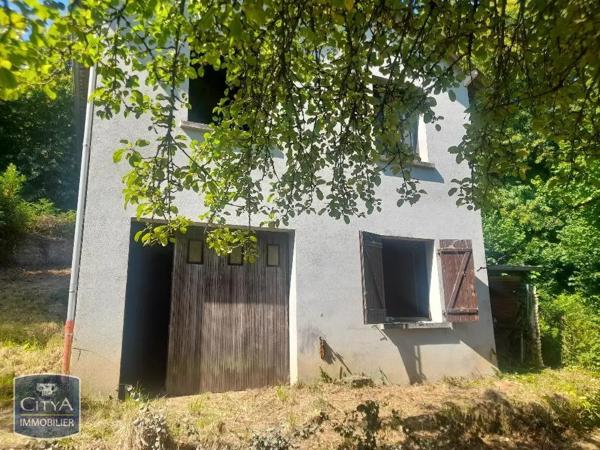 Local professionnel à vendre 122m²