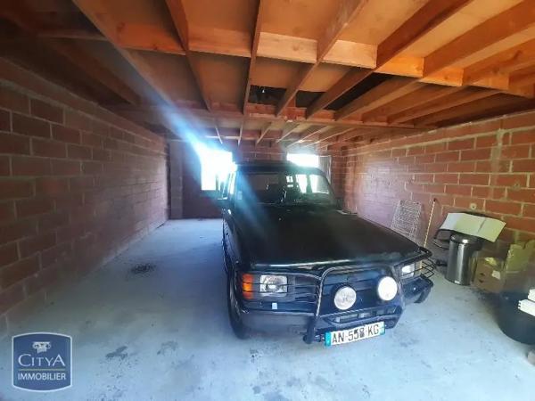 Local professionnel à vendre 122m²