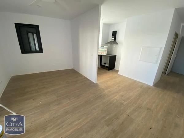 Appartement à louer 1 pièce 32.77m² Le Tampon (97430)
