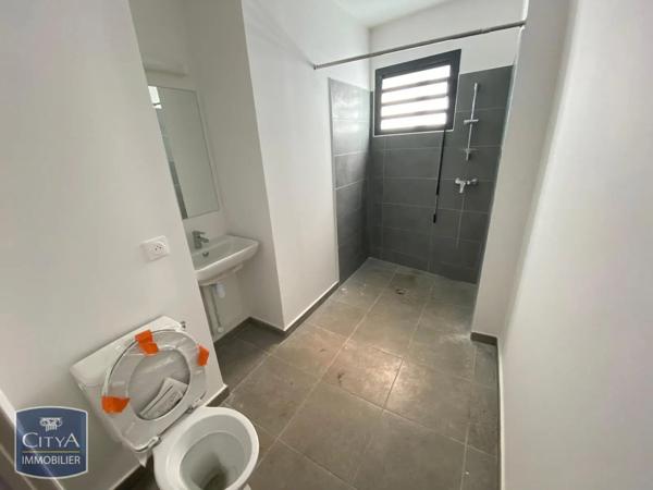 Appartement à louer 1 pièce 32.77m² Le Tampon (97430)