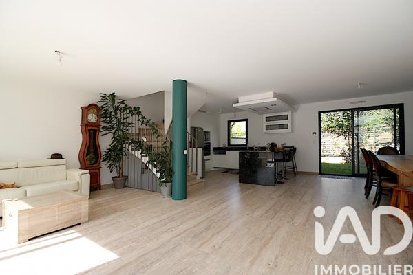 Maison à vendre 6 pièces 145 m² Jouars-Pontchartrain