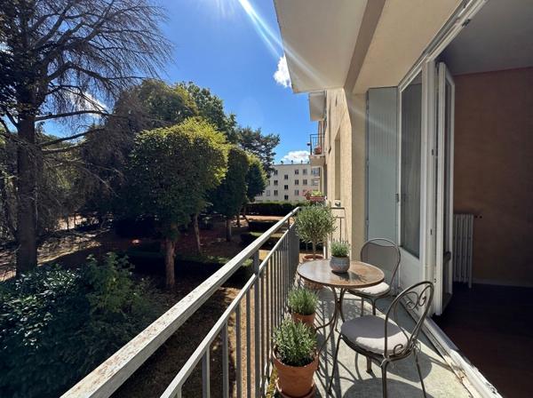 Annexe + parking + appartement
