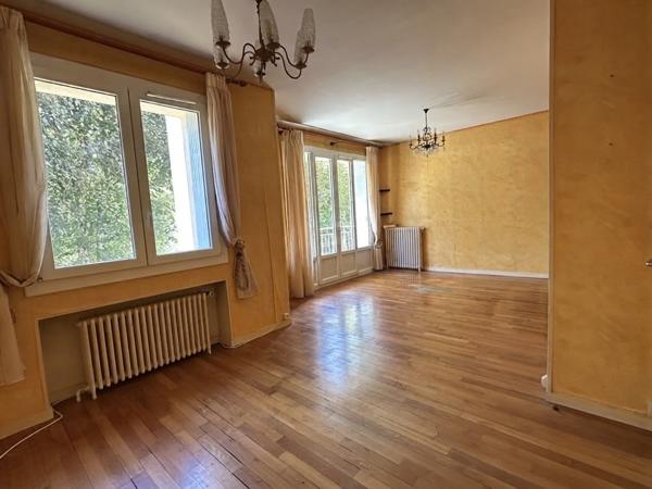 Annexe + parking + appartement