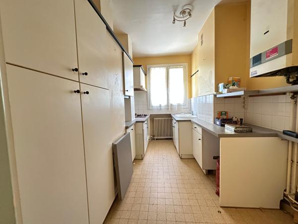 Annexe + parking + appartement