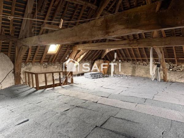 Maison atypique en centre bourg