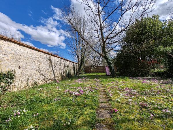 Maison de ville à PUISEAUX (45390)