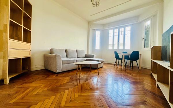 Appartement à vendre    3 pièces • 82,70 m2 Tarbes
