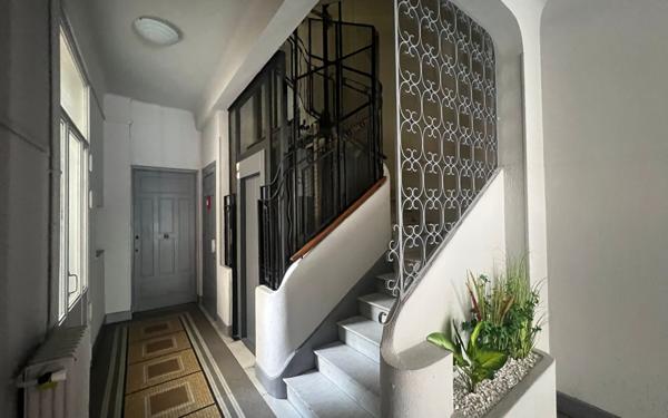 Appartement à vendre    3 pièces • 82,70 m2 Tarbes