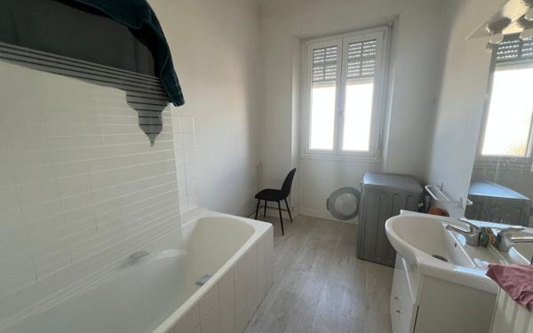 Appartement à vendre    3 pièces • 82,70 m2 Tarbes