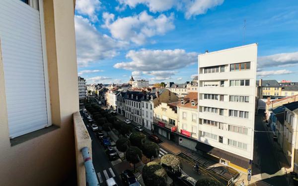 Appartement à vendre    3 pièces • 82,70 m2 Tarbes
