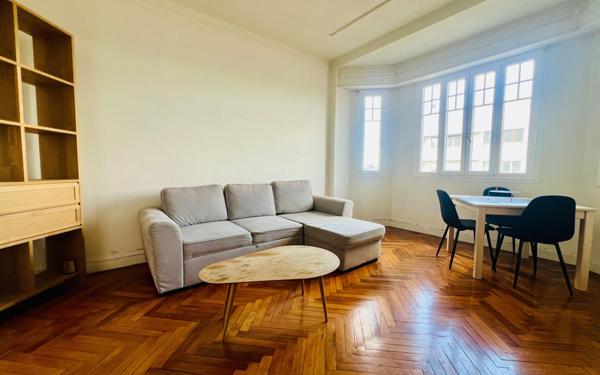 Appartement à vendre    3 pièces • 82,70 m2 Tarbes
