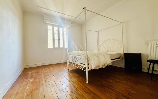 Appartement à vendre    3 pièces • 82,70 m2 Tarbes