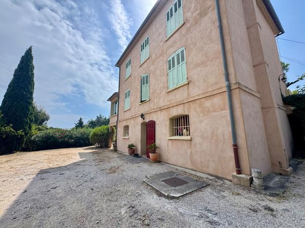 Bastide Liouquet La Ciotat 9 pièces