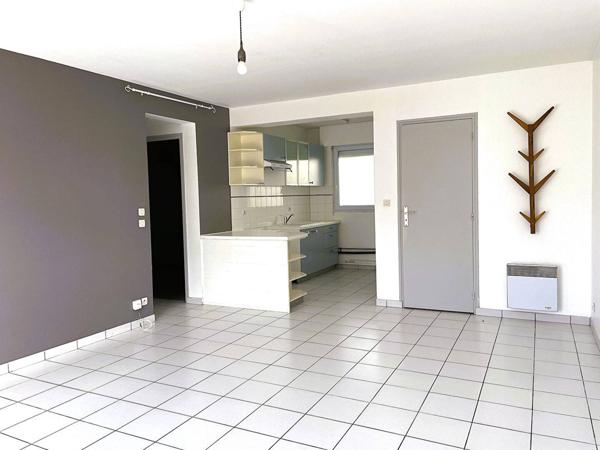 PUILBOREAU-Appartement T3