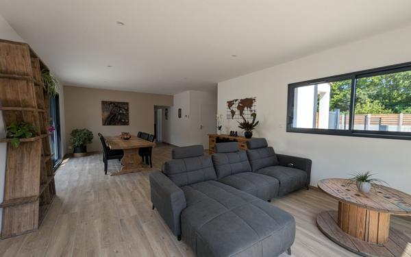 Maison à vendre    4 pièces •  Les Mathes