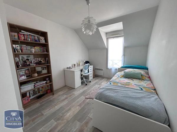 Appartement à louer 3 pièces 68.47m² Angers (49000)