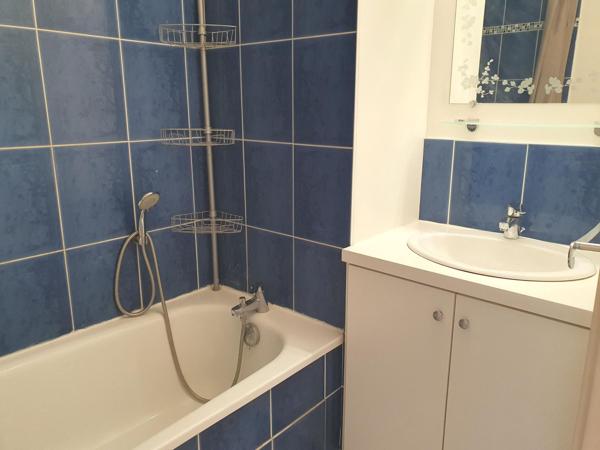 Tourcoing Quai de Charbourg appartement T2 avec balcon et parking