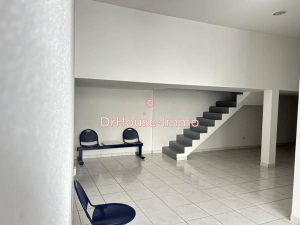 Bureau à vendre 6 pièces de 180 m²