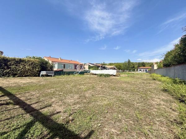 Terrain à vendre de 1 087 m²
