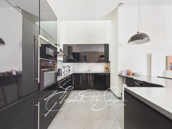 Appartement type loft  au coeur de Charentonneau