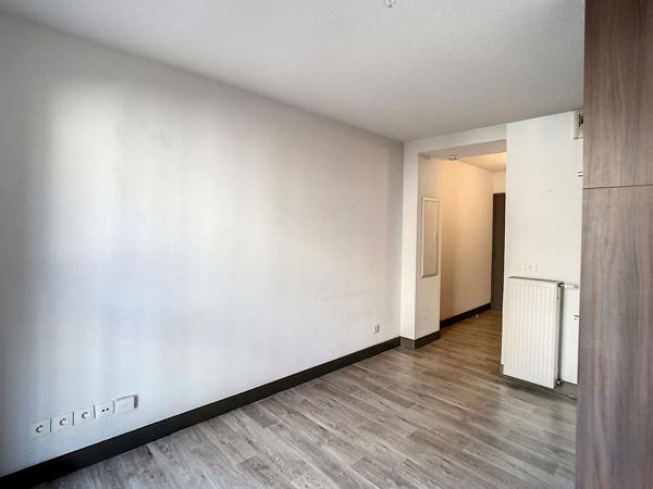 Villeurbanne appartement 1 pièce 17.82 m2