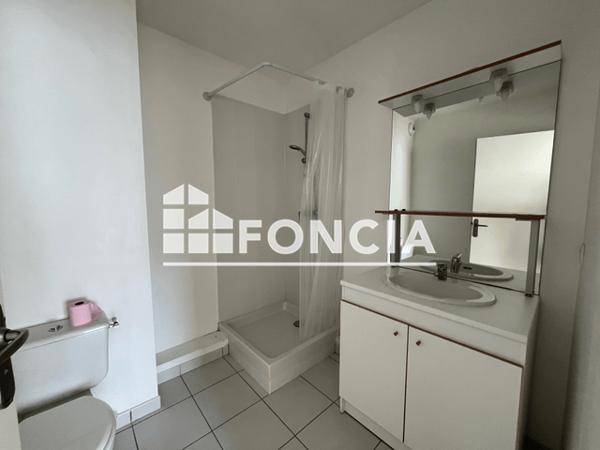 Location Studio 33.33 m² - 149 RUE NATIONALE Cholet 49300