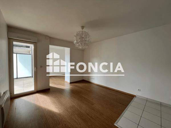 Location Studio 33.33 m² - 149 RUE NATIONALE Cholet 49300