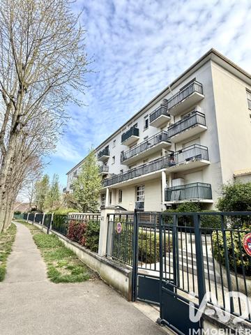 Appartement à vendre 2 pièces 45 m² Sainte-Geneviève-des-Bois