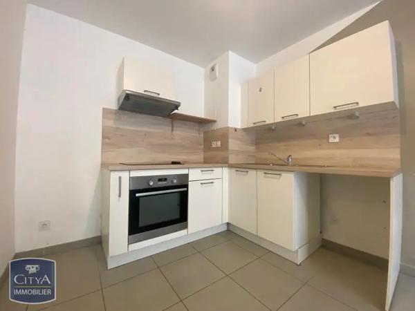 Appartement à louer 2 pièces 41.45m² Villeneuve-lès-Avignon (30400)